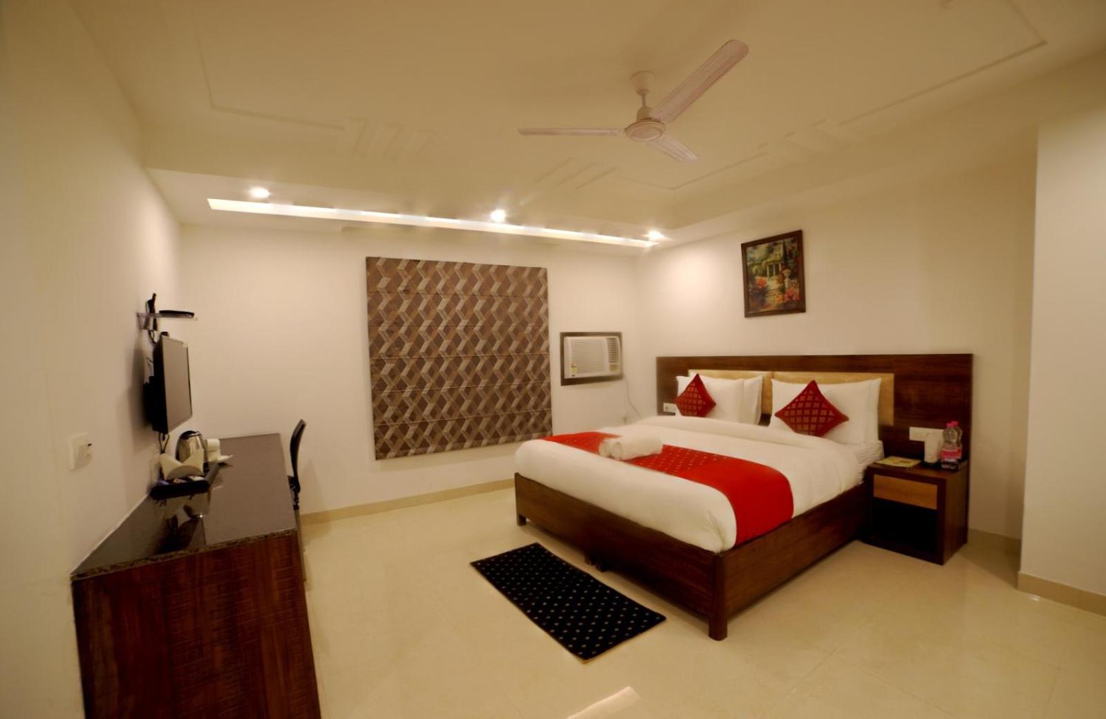 Hotel Chanakya Inn ニューデリー エクステリア 写真