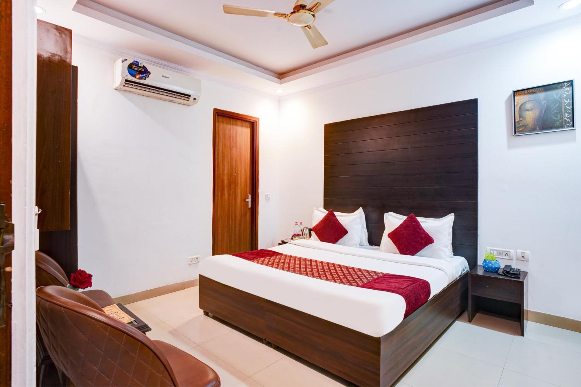 Hotel Chanakya Inn ニューデリー エクステリア 写真