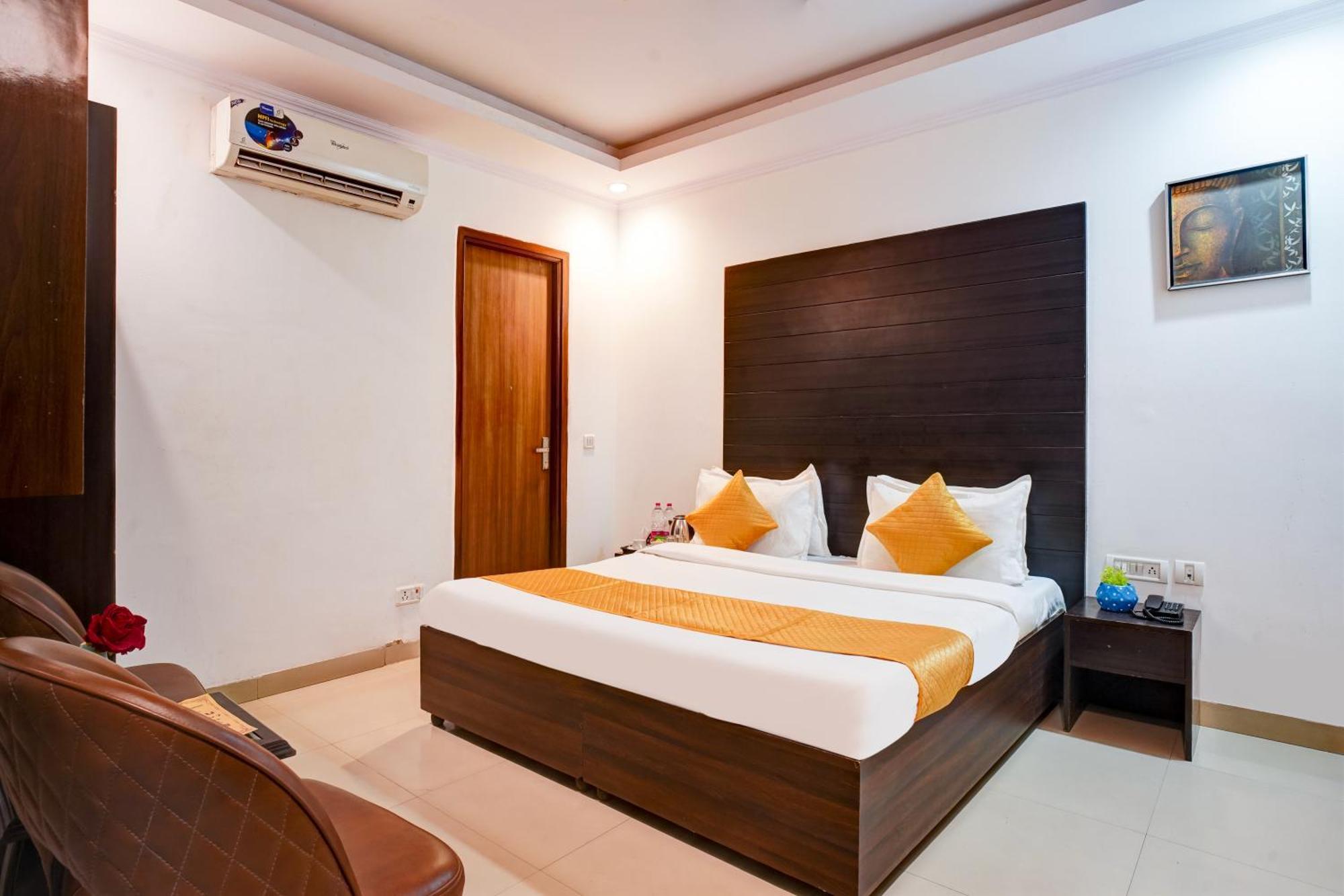 Hotel Chanakya Inn ニューデリー エクステリア 写真